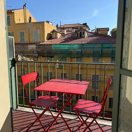 Sublime Au Port De *